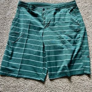 LULULEMON • Men’s Shorts